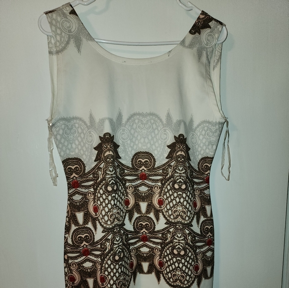 Dress - Picture 4 of 4